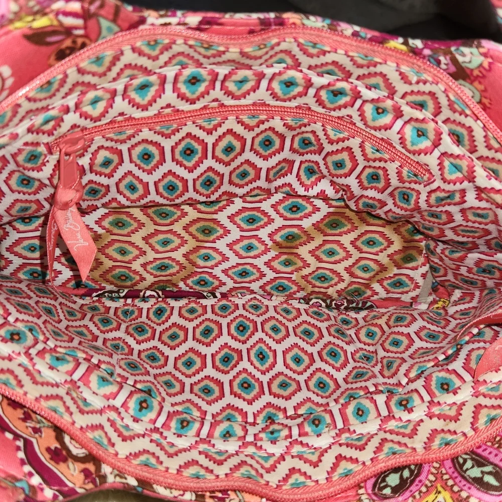 FINAL PRICE!! Vera bradley purse !! - Picture 15 of 16